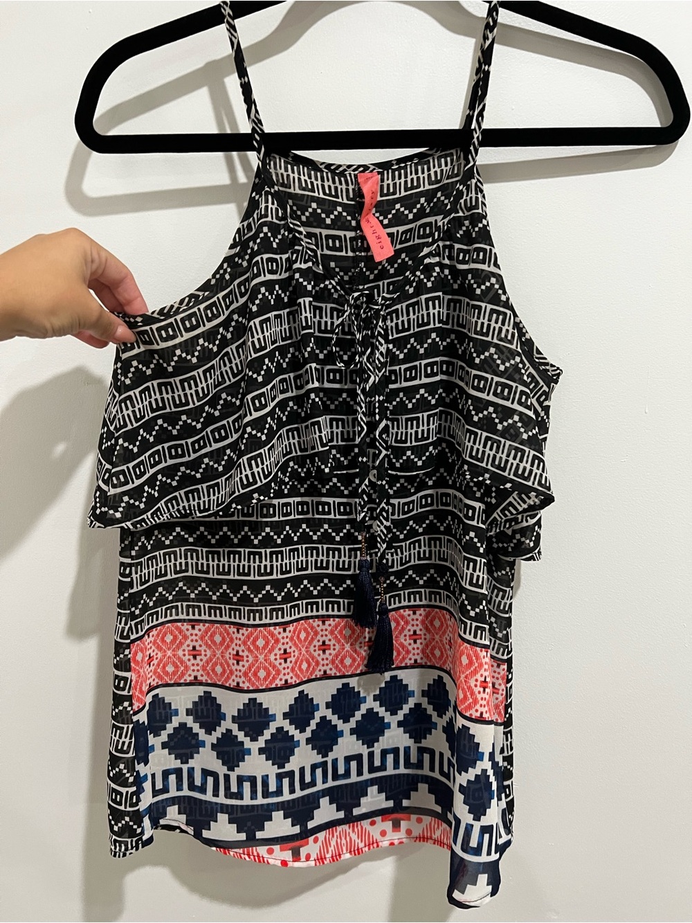 Black & White Patterned Sleeveless Tassel Top with Coral & Navy Accents Size M